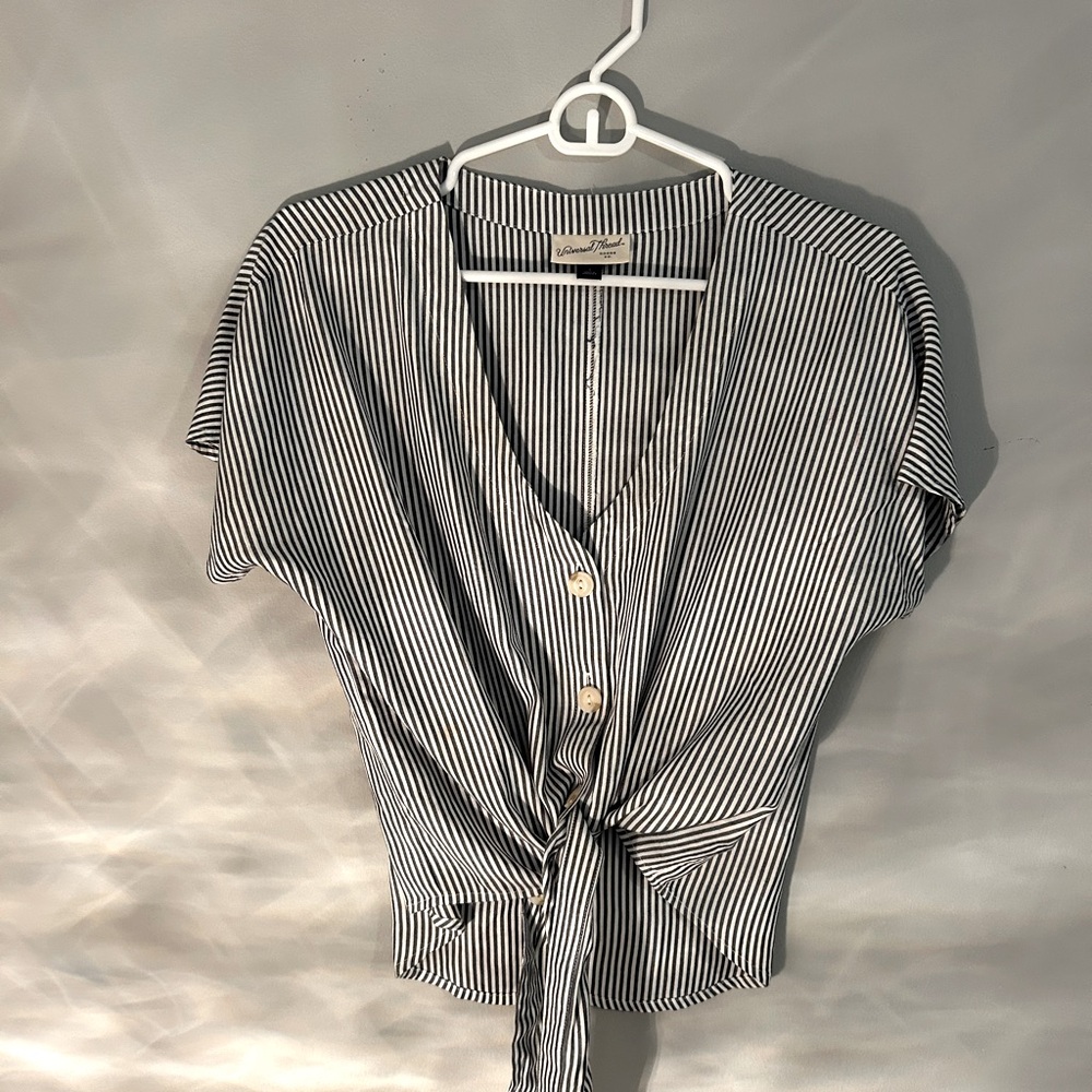 Universal Thread Black and White Striped Button-Down Shirt